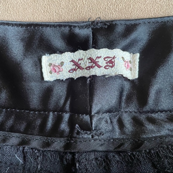 XX3 Pinestriped Bermuda Shorts - Size Small - Picture 2 of 7